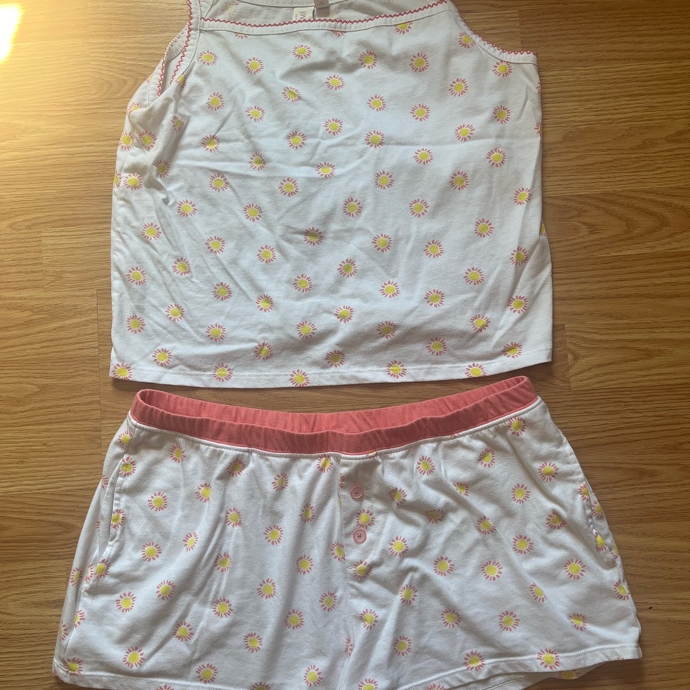 Joyspun White and Pink Floral Pajama Set